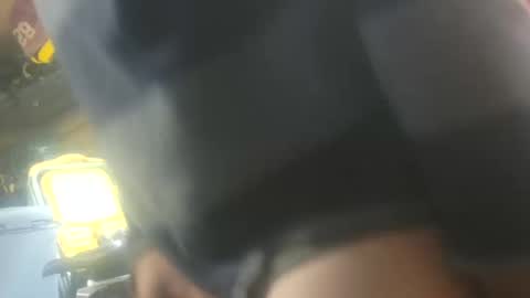 Snapshot of seeker404 chatting on 10/12/25, 09:52 Seeker online show from 10/12/25, 09:52