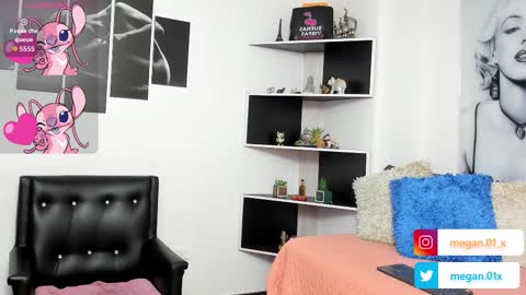 seelena_f online show from 11/15/25, 10:23