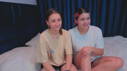 Snapshot of seemaslough chatting on 11/12/25, 04:07 Melborn online show from 11/12/25, 04:07