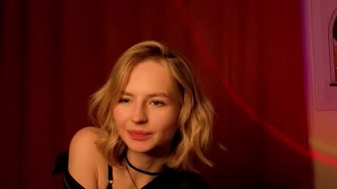 Eva online show from 12/19/25, 02:35