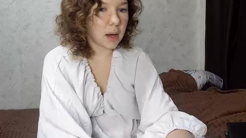 Snapshot of seika_ chatting on 11/18/25, 03:38 seika_ online show from 11/18/25, 03:38