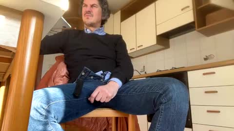 Snapshot of sekyfetishballs chatting on 01/29/25, 01:49 Grade2 online show from 01/29/25, 01:49