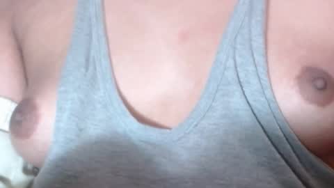 Snapshot of selda_ chatting on 01/08/25, 02:46 Selda online show from 01/08/25, 02:46