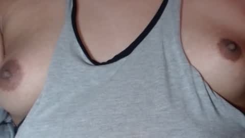 Snapshot of selda_ chatting on 01/14/25, 10:06 Selda online show from 01/14/25, 10:06