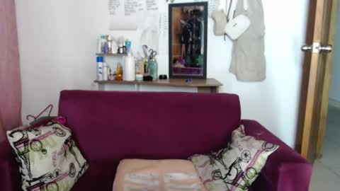 Snapshot of seleena_01 chatting on 01/28/25, 11:17 seleena_01 online show from 01/28/25, 11:17