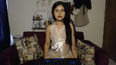 Snapshot of seleena_01 chatting on 02/25/25, 10:18 seleena_01 online show from 02/25/25, 10:18