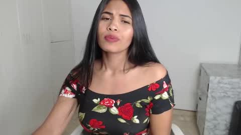 Snapshot of seleena__ chatting on 03/05/25, 04:24 seleena__ online show from 03/05/25, 04:24