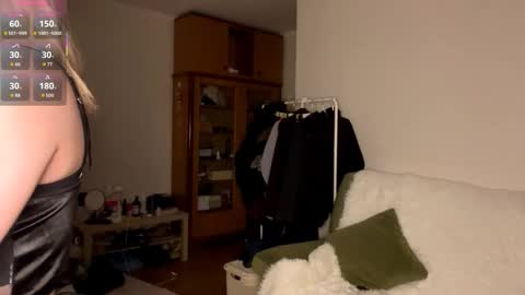 Sophia online show from 12/14/25, 06:34