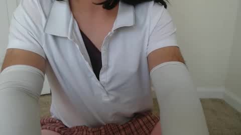 Selena online show from 10/09/25, 04:05