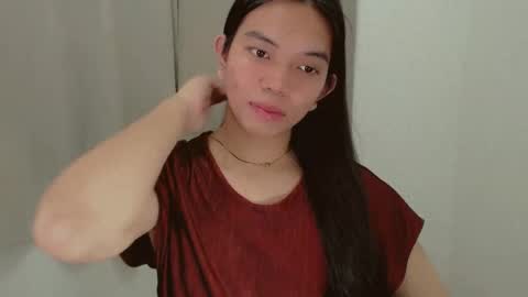 Snapshot of selena_fuckdoll chatting on 12/17/24, 06:13 Selena online show from 12/17/24, 06:13