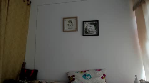 Karen online show from 12/21/25, 01:40