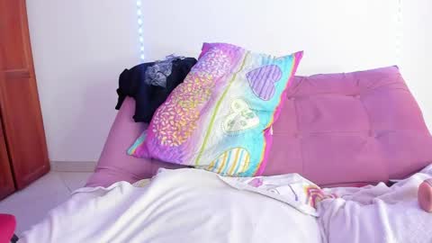 Karen online show from 04/13/26, 02:33