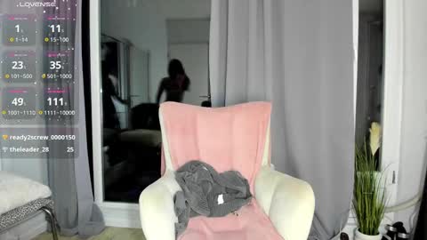 Snapshot of selena_reeves chatting on 02/27/25, 08:09 Selena online show from 02/27/25, 08:09