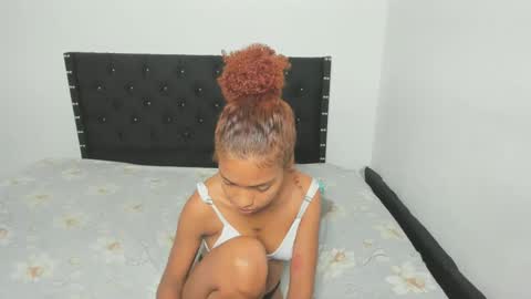 Snapshot of selena_sexi1 chatting on 09/14/25, 03:00 selena_sexi1 online show from 09/14/25, 03:00