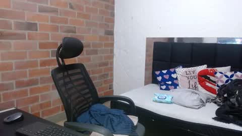 Selena online show from 03/26/26, 04:51