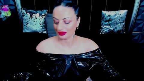 Selene online show from 01/21/25, 11:03