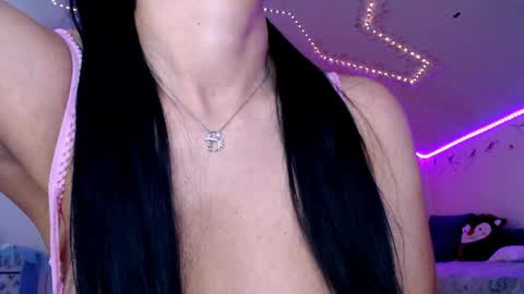 Snapshot of selenabee1 chatting on 05/29/26, 10:24 Selena online show from 05/29/26, 10:24