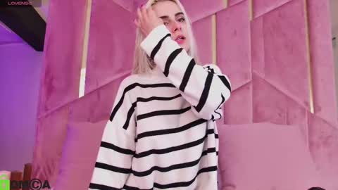 Snapshot of selenadaze chatting on 11/03/25, 04:25 Selena online show from 11/03/25, 04:25