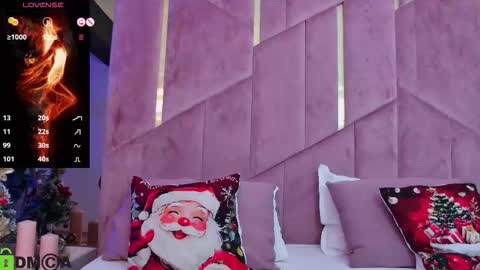 Snapshot of selenadaze chatting on 12/16/25, 05:34 Selena online show from 12/16/25, 05:34