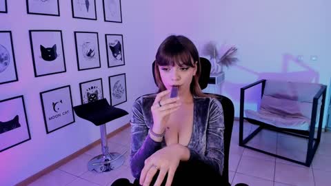 Selena ntmy online show from 01/15/25, 05:15