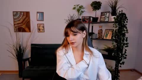 Selena ntmy online show from 02/28/25, 05:04