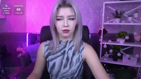 selenairis online show from 10/12/25, 07:29