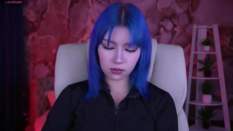 selenairis online show from 12/17/25, 09:43