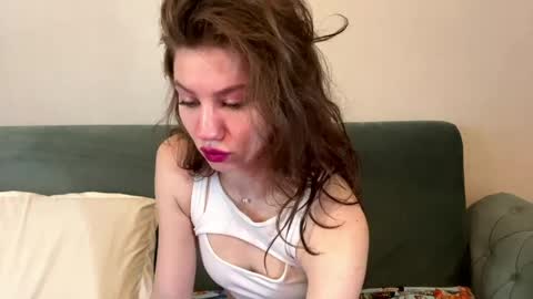 Selena online show from 05/27/26, 03:36
