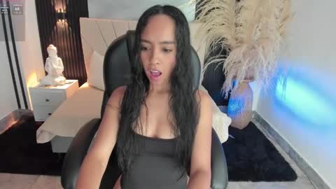 Snapshot of selene_diior chatting on 05/27/26, 10:23 selene_diior online show from 05/27/26, 10:23