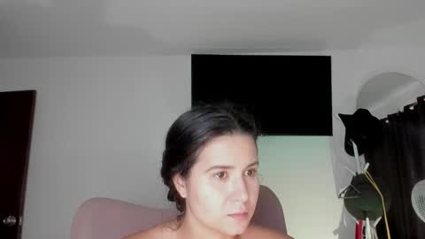 Snapshot of selene_king22 chatting on 09/18/25, 12:29 Alejandra  online show from 09/18/25, 12:29