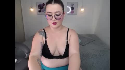 selene_rouse_ online show from 04/05/26, 11:02