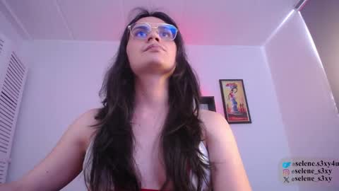 Snapshot of selene_s3xy chatting on 04/04/26, 04:59 selene_s3xy online show from 04/04/26, 04:59