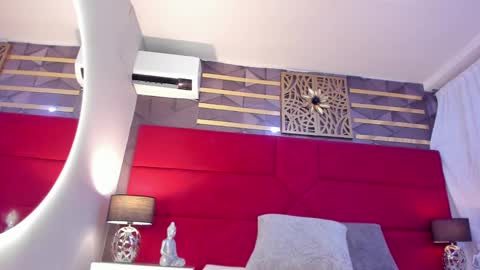 Selene online show from 03/09/25, 05:33