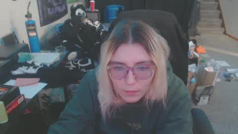 Snapshot of selenebaby chatting on 01/22/25, 08:06 Selene online show from 01/22/25, 08:06