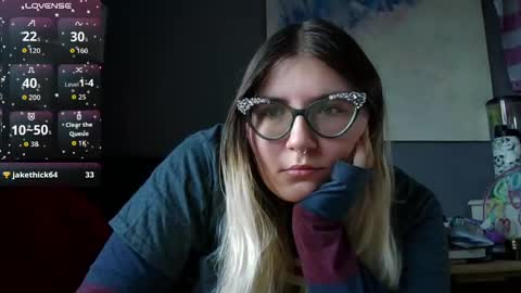 Snapshot of selenebaby chatting on 10/20/25, 02:17 Selene online show from 10/20/25, 02:17