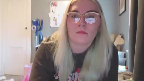 Selene online show from 03/17/26, 07:50