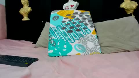 selene online show from 02/14/26, 06:37