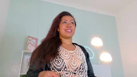 SELENE GIBSON online show from 11/18/25, 07:18