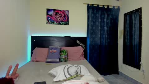 Snapshot of selenestark chatting on 01/29/25, 02:19 Sele online show from 01/29/25, 02:19