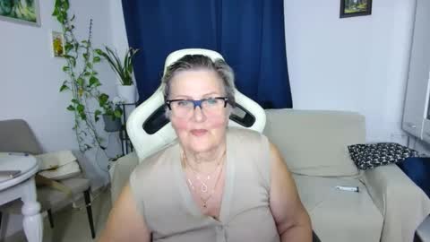Selenna online show from 03/26/26, 06:46