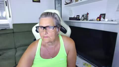Selenna online show from 06/18/26, 05:28