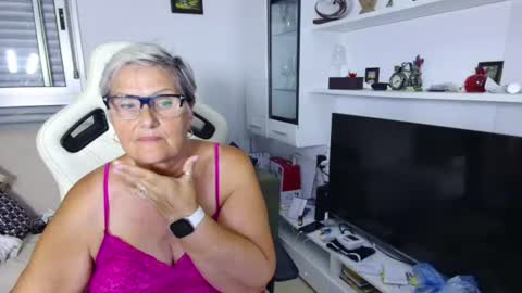 Selenna online show from 06/21/26, 05:04
