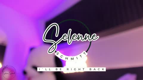 Selenne online show from 01/04/25, 10:24