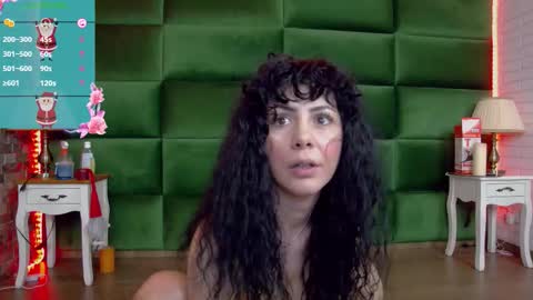 Snapshot of selensummer chatting on 12/21/25, 08:05 Selen online show from 12/21/25, 08:05