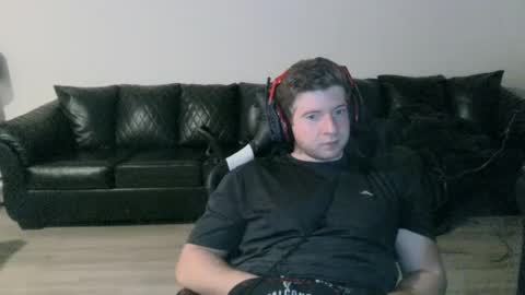 selfmademax579471 online show from 12/23/24, 04:22