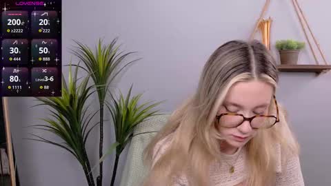 Selina Mae online show from 10/26/25, 03:12