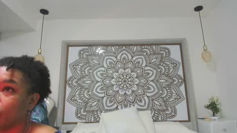 Snapshot of selket_ chatting on 01/22/25, 11:01 Selket online show from 01/22/25, 11:01