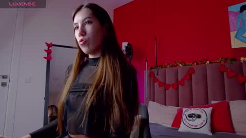 Nicole online show from 02/12/25, 01:52