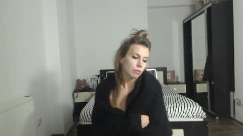 sellena_angels online show from 01/27/25, 06:41