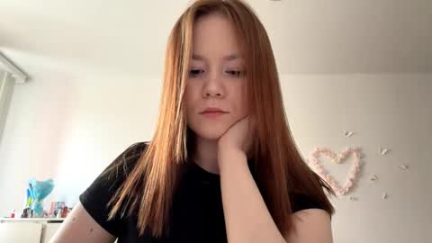 Lily online show from 05/12/26, 07:05